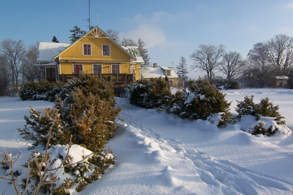 Aenggarde B&B Huse Экстерьер фото